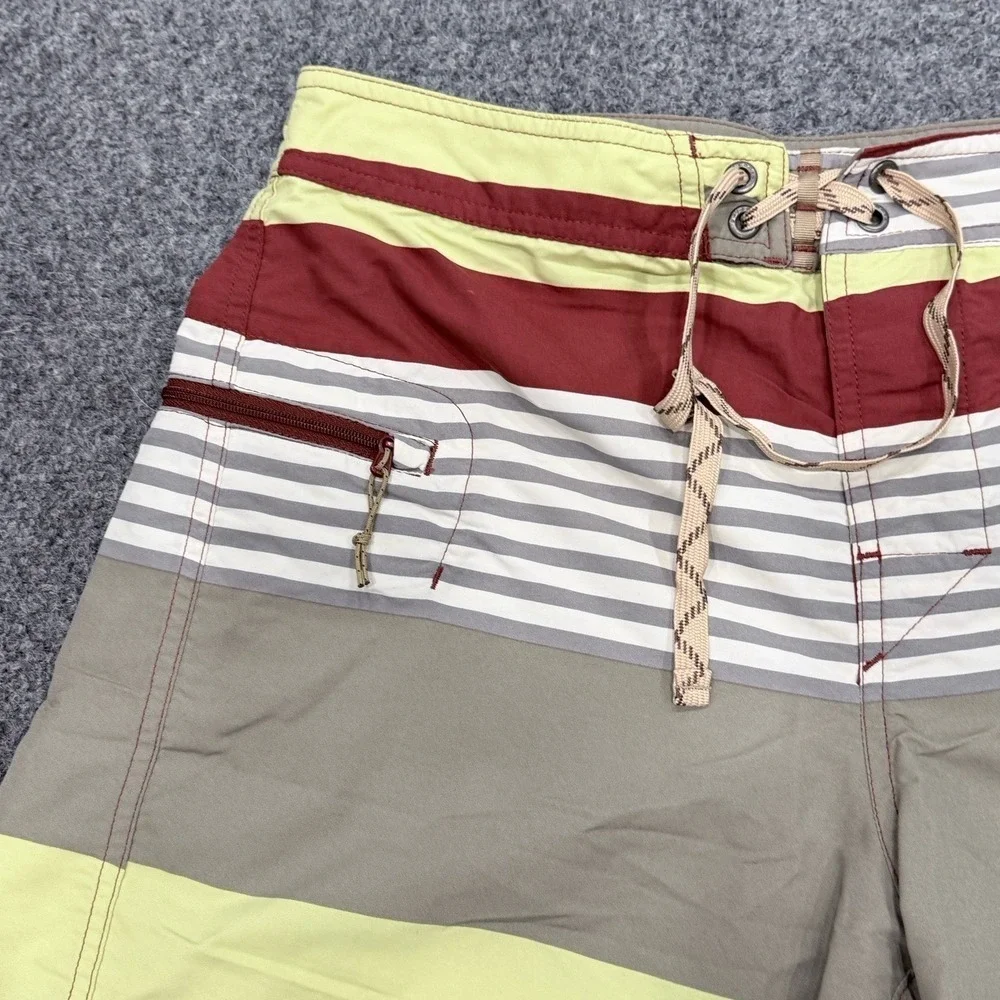 Patagonia Wavefarer Board Shorts Men's‎ 32 Striped Swim Trunks STY86580SP15